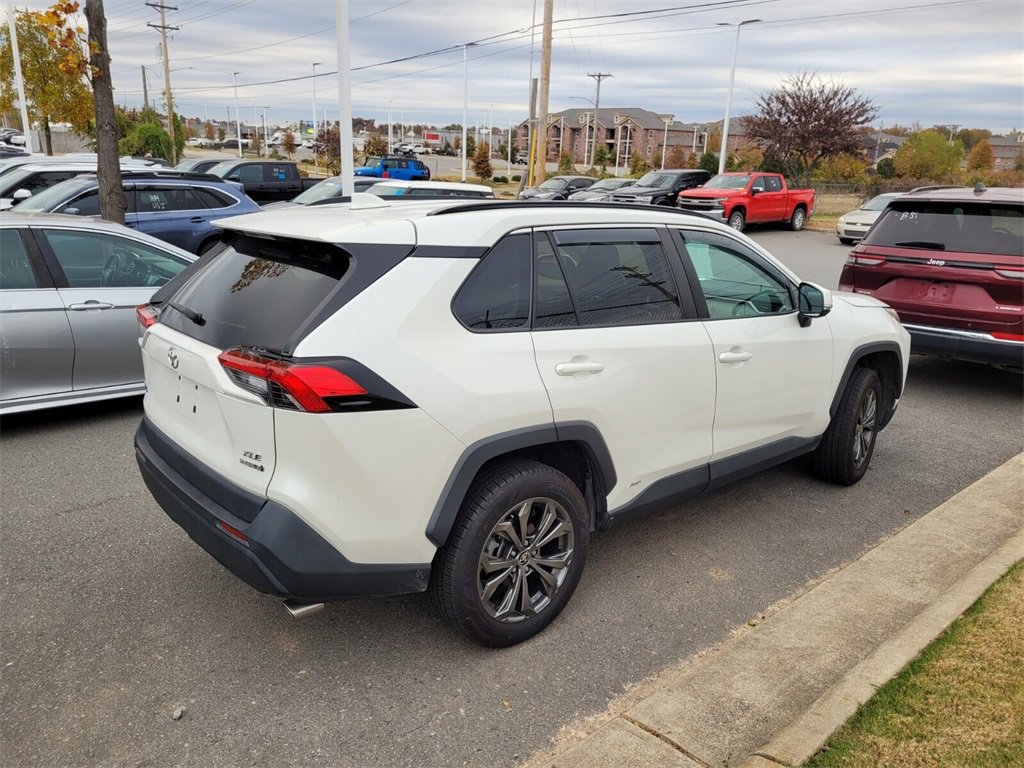 2022 Toyota RAV4 Hybrid XLE Premium photo 2