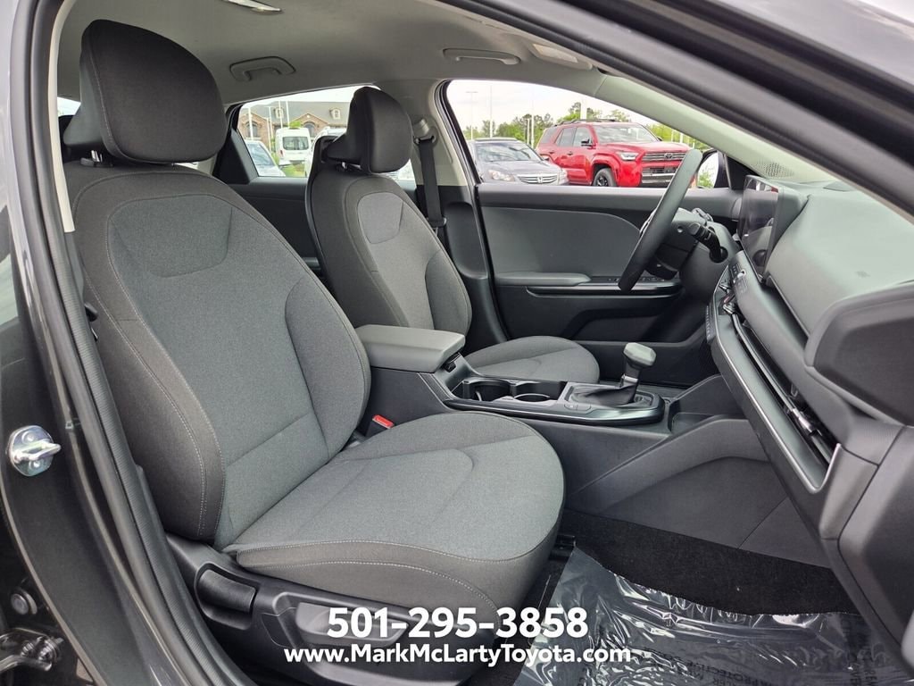 2025 Kia K4 LXS - Photo 15