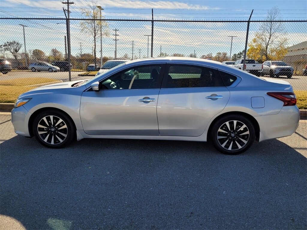 Used 2018 Nissan Altima 2.5 SV Sedan