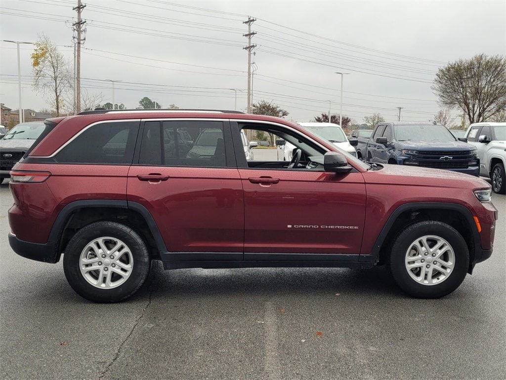 Used 2024 Jeep Grand Cherokee Laredo SUV
