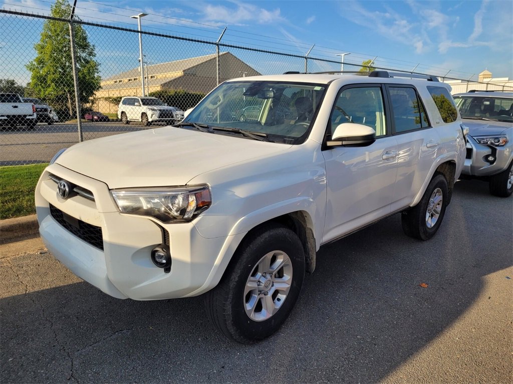 2024 Toyota 4Runner SR5 photo 2