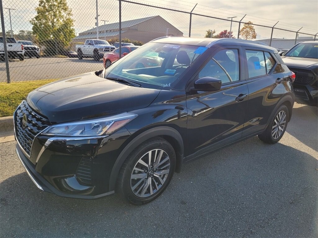 Used 2023 Nissan Kicks SV SUV