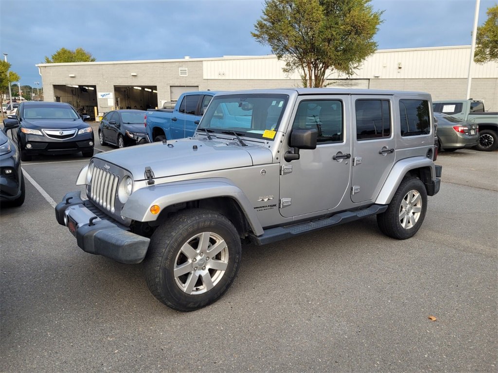 2018 Jeep Wrangler Unlimited Sahara photo 2