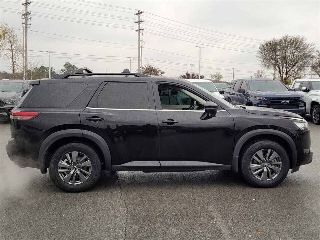 Used 2022 Nissan Pathfinder SV SUV