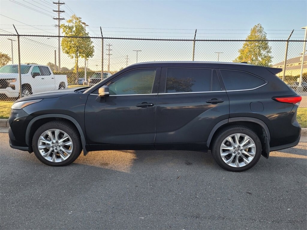 Used 2021 Toyota Highlander Limited SUV