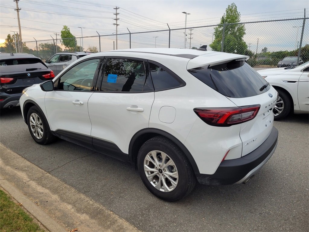 2025 Ford Escape Active photo 2