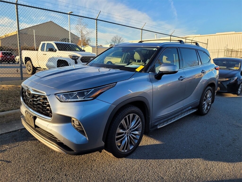 Used 2022 Toyota Highlander Platinum SUV