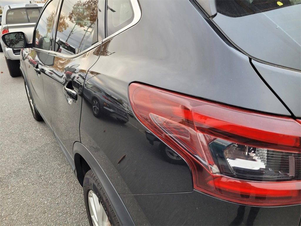 2020 Nissan Rogue Sport S photo 4