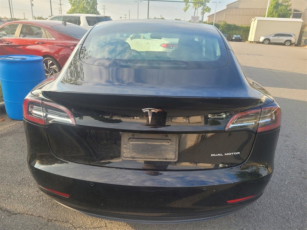 2021 Tesla Model 3 Long Range photo 3