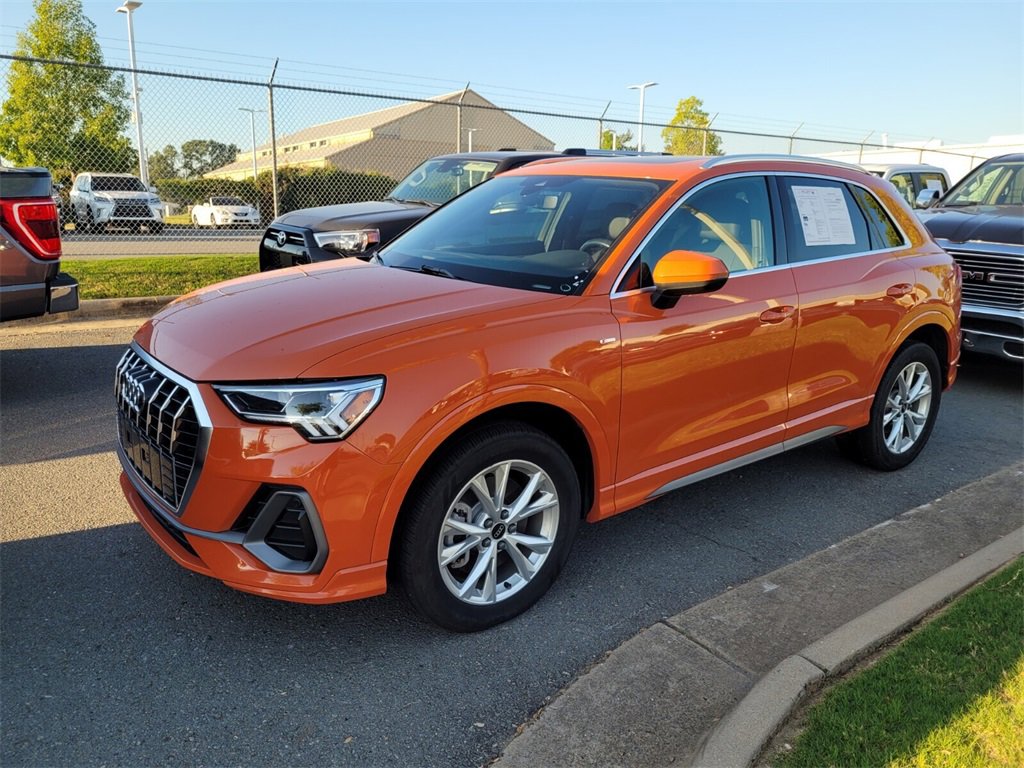 2024 Audi Q3 45 TFSI S line Premium photo 2