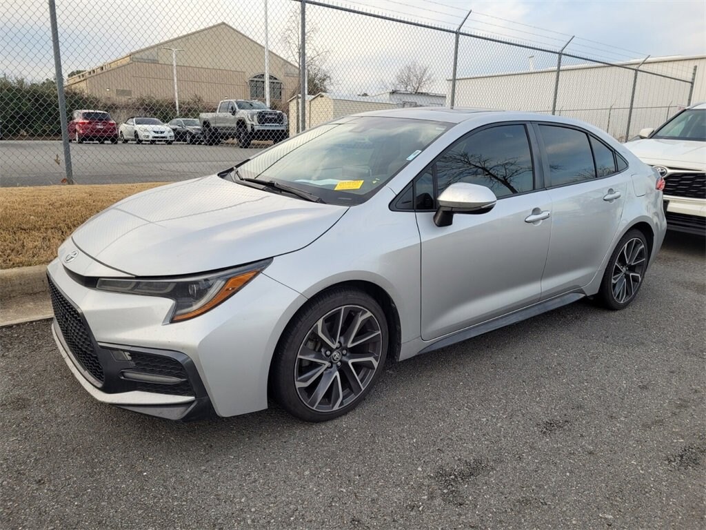 Used 2020 Toyota Corolla SE Sedan