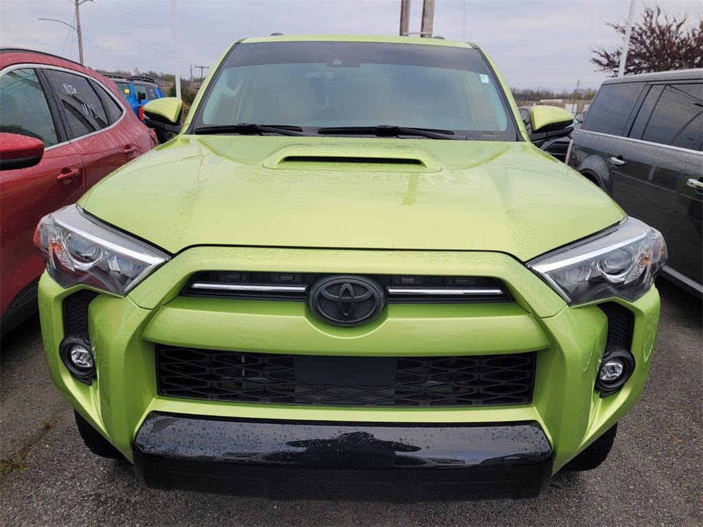 2023 Toyota 4Runner TRD Off-Road Premium photo 2