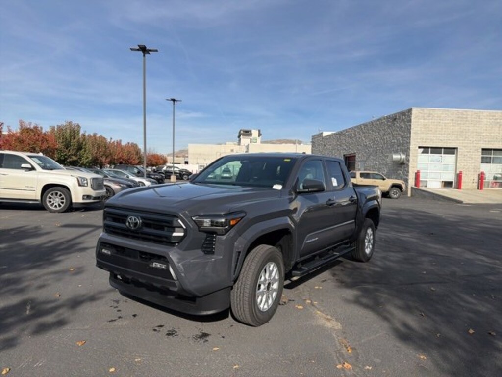 New 2025 Toyota Tacoma SR5 Truck Double Cab