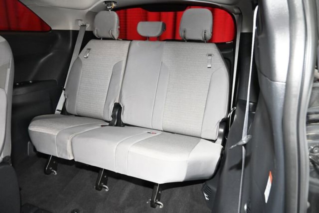 Used 2025 Toyota Sienna LE 8 Passenger Van Passenger Van