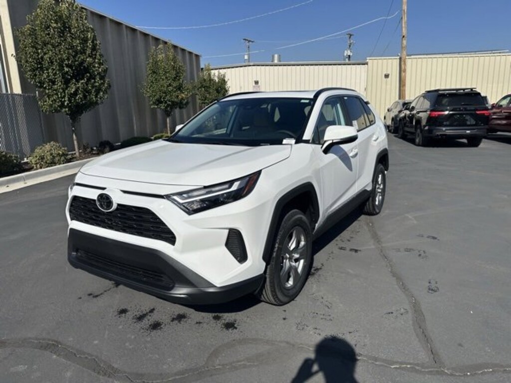 New 2025 Toyota RAV4 XLE SUV