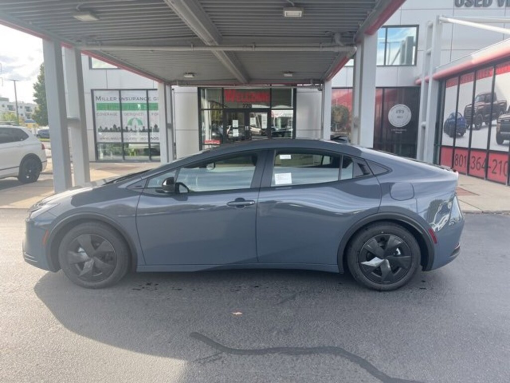 New 2026 Toyota Prius Plug-in Hybrid SE Hatchback