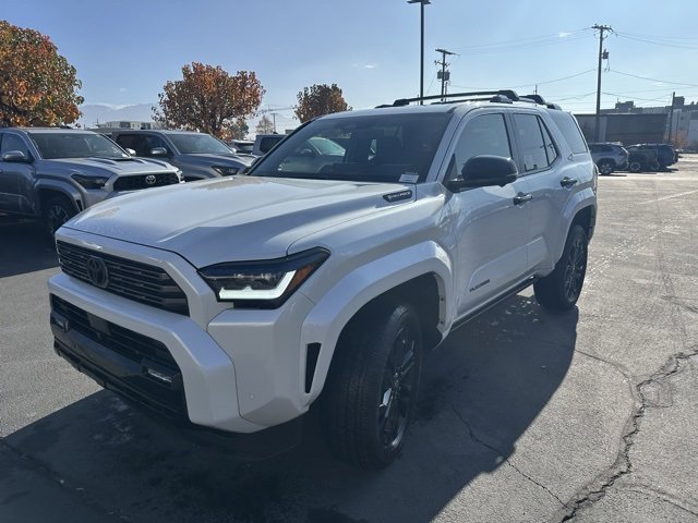 2025 Toyota 4Runner Platinum's photo
