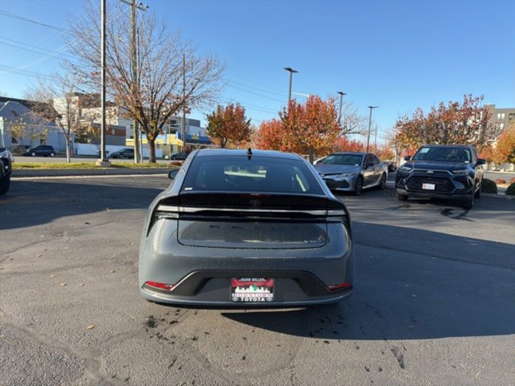 New 2026 Toyota Prius Plug-in Hybrid SE Hatchback