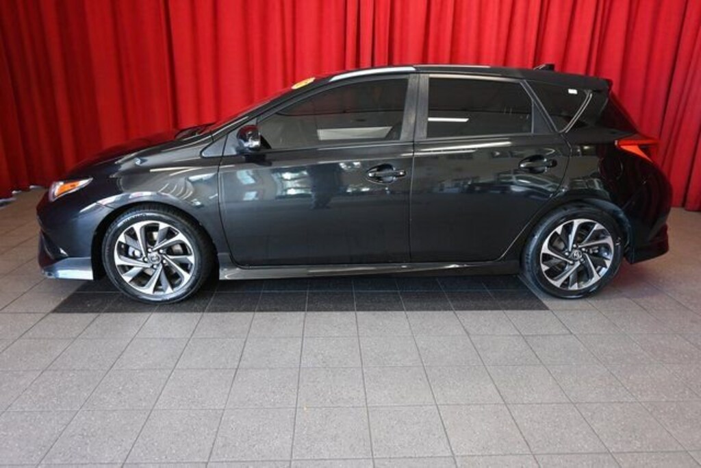 Used 2017 Toyota Corolla iM Base Hatchback