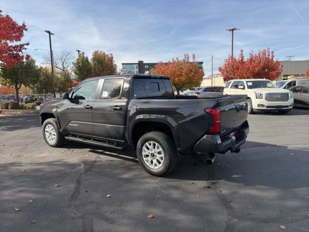 New 2025 Toyota Tacoma SR5 Truck Double Cab