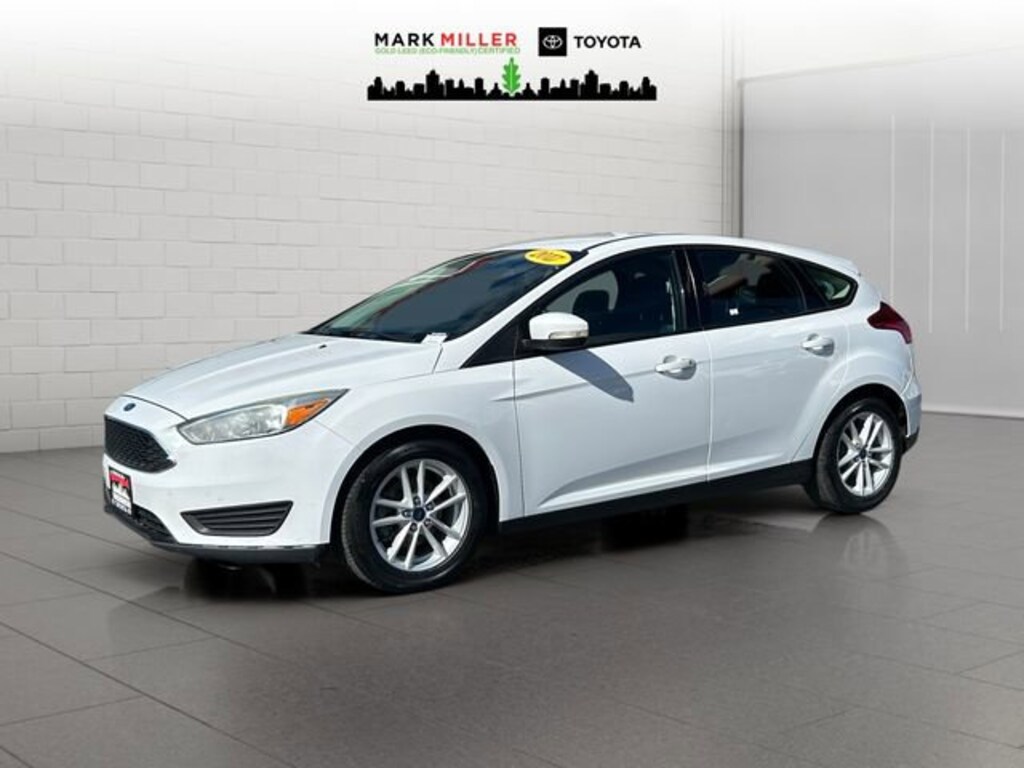Used 2017 Ford Focus SE Hatchback