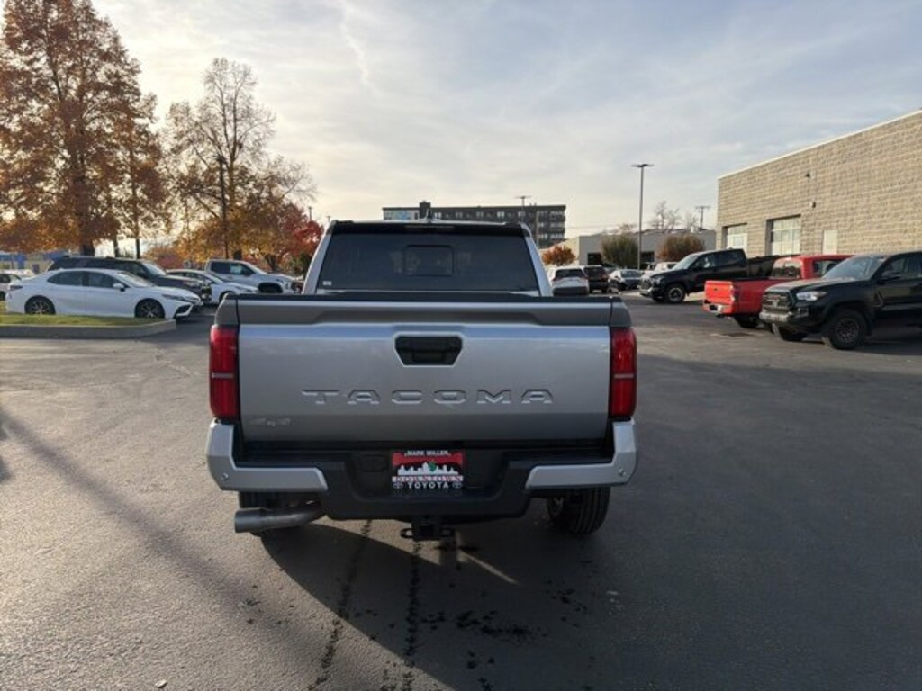 New 2025 Toyota Tacoma SR5 Truck Double Cab