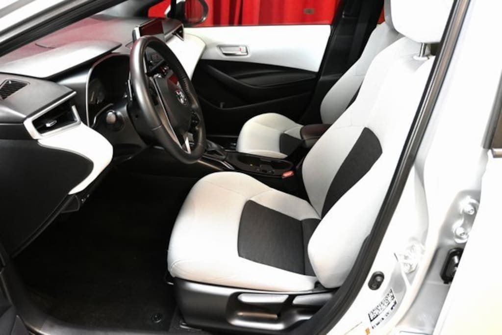 Certified 2023 Toyota Corolla Hatchback SE Hatchback