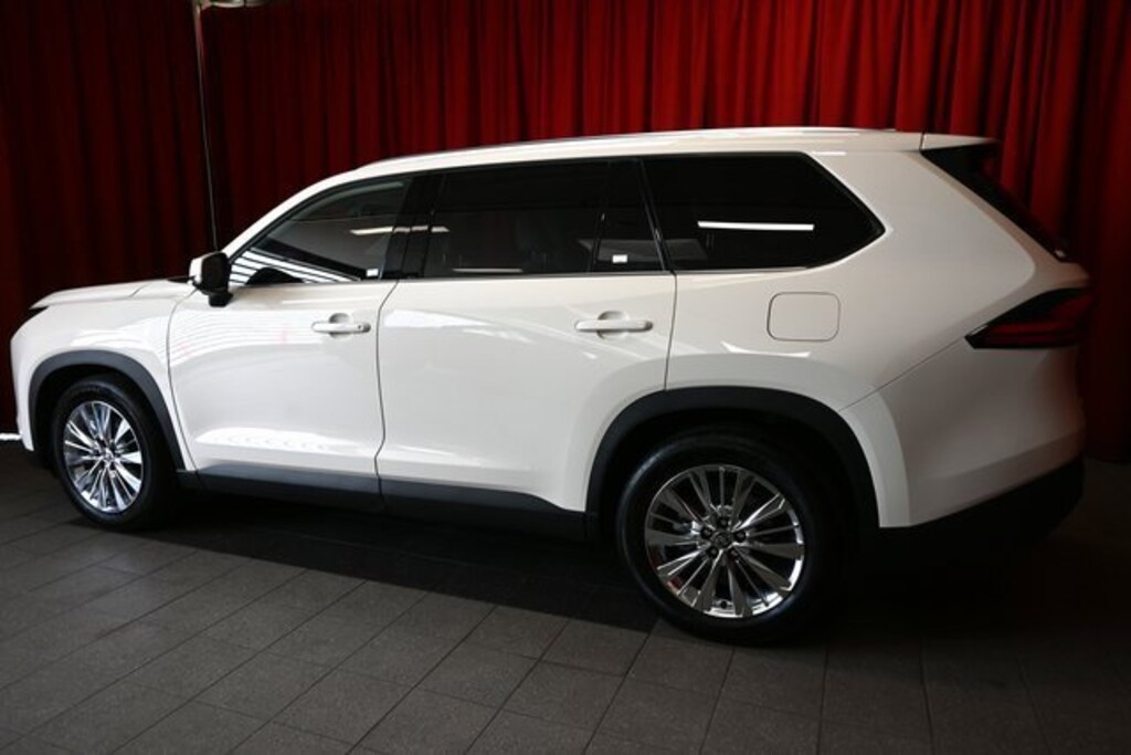 Used 2024 Toyota Grand Highlander Platinum SUV