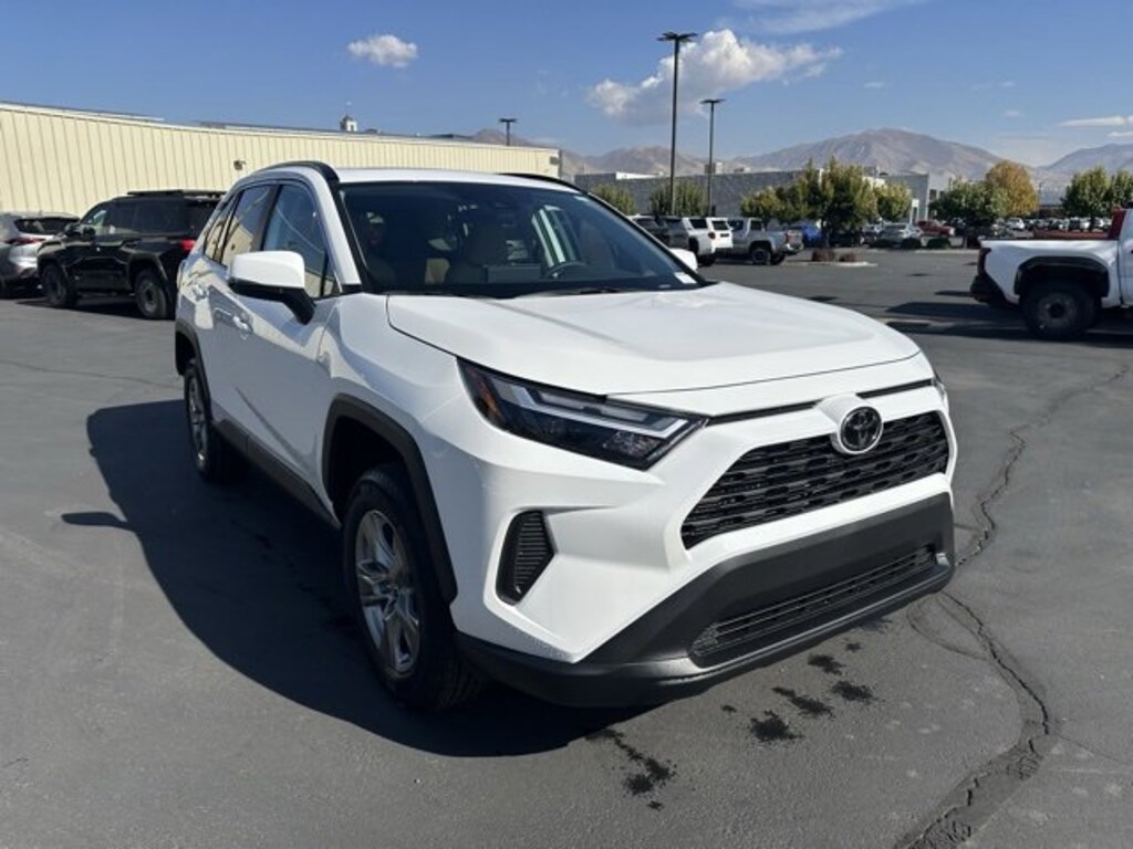 New 2025 Toyota RAV4 XLE SUV