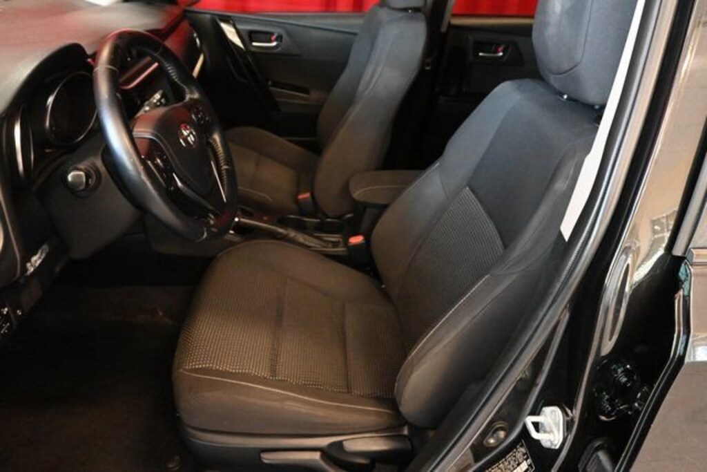 Used 2017 Toyota Corolla iM Base Hatchback