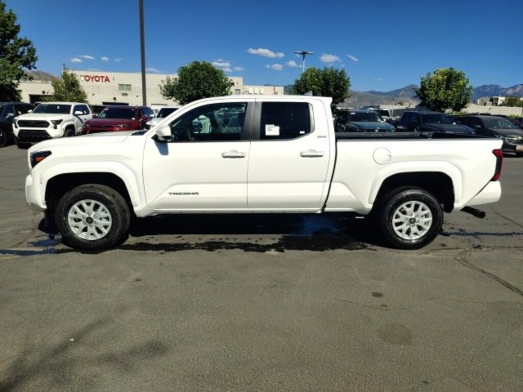 New 2025 Toyota Tacoma SR5 Truck Double Cab
