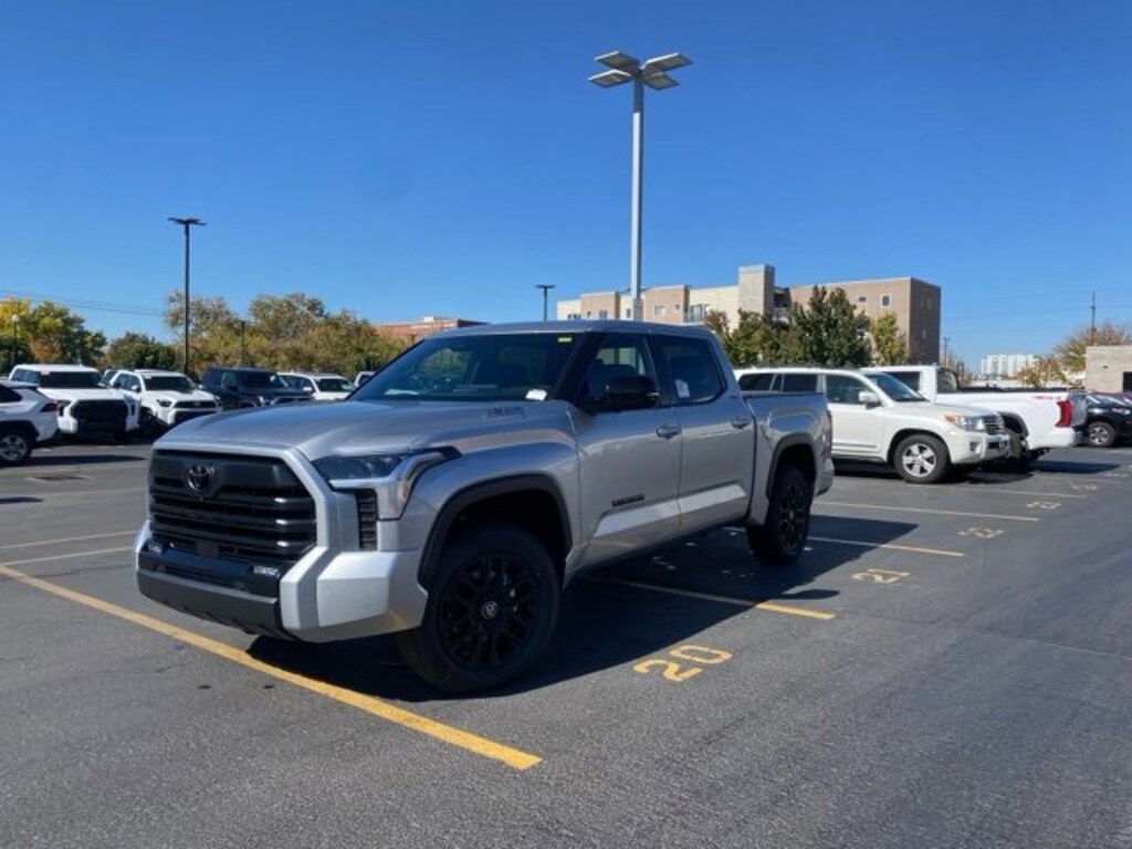 New 2026 Toyota Tundra i-FORCE MAX Limited i-FORCE MAX Truck CrewMax