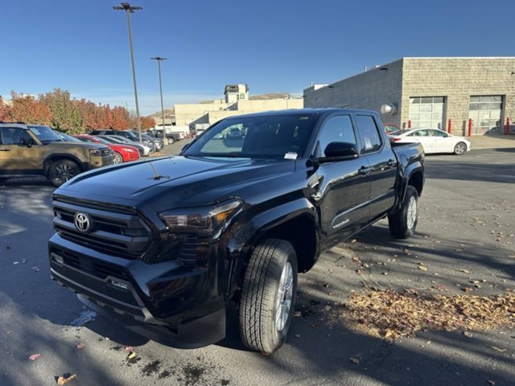 New 2025 Toyota Tacoma SR5 Truck Double Cab