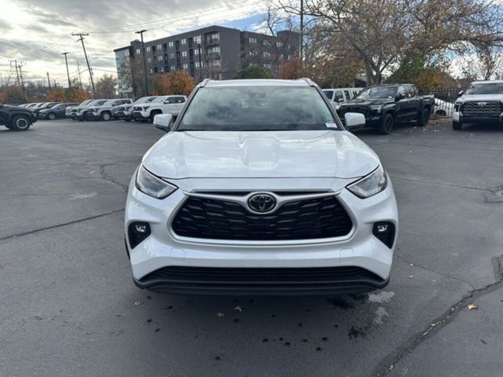New 2026 Toyota Highlander XLE SUV