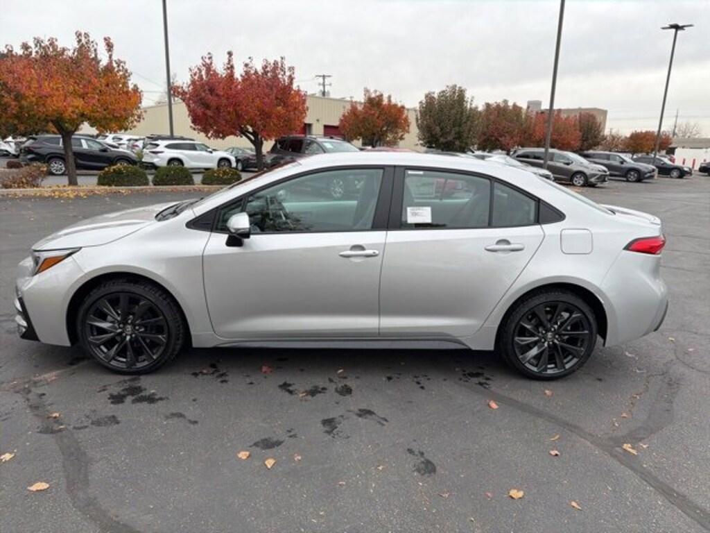 New 2026 Toyota Corolla SE Sedan