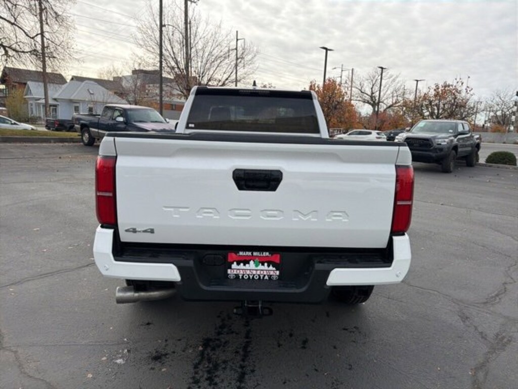 New 2025 Toyota Tacoma SR5 Truck XtraCab