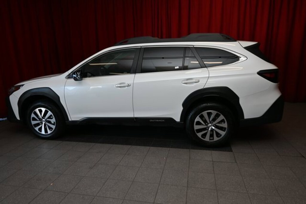 Used 2024 Subaru Outback Premium SUV