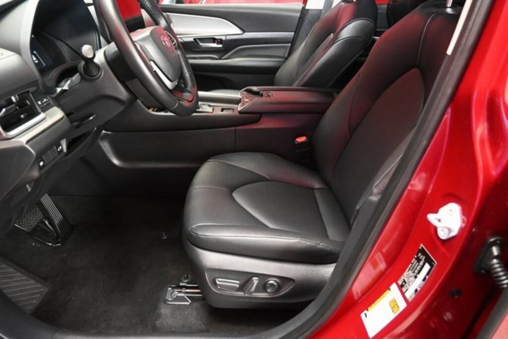 Certified 2025 Toyota Grand Highlander XLE SUV