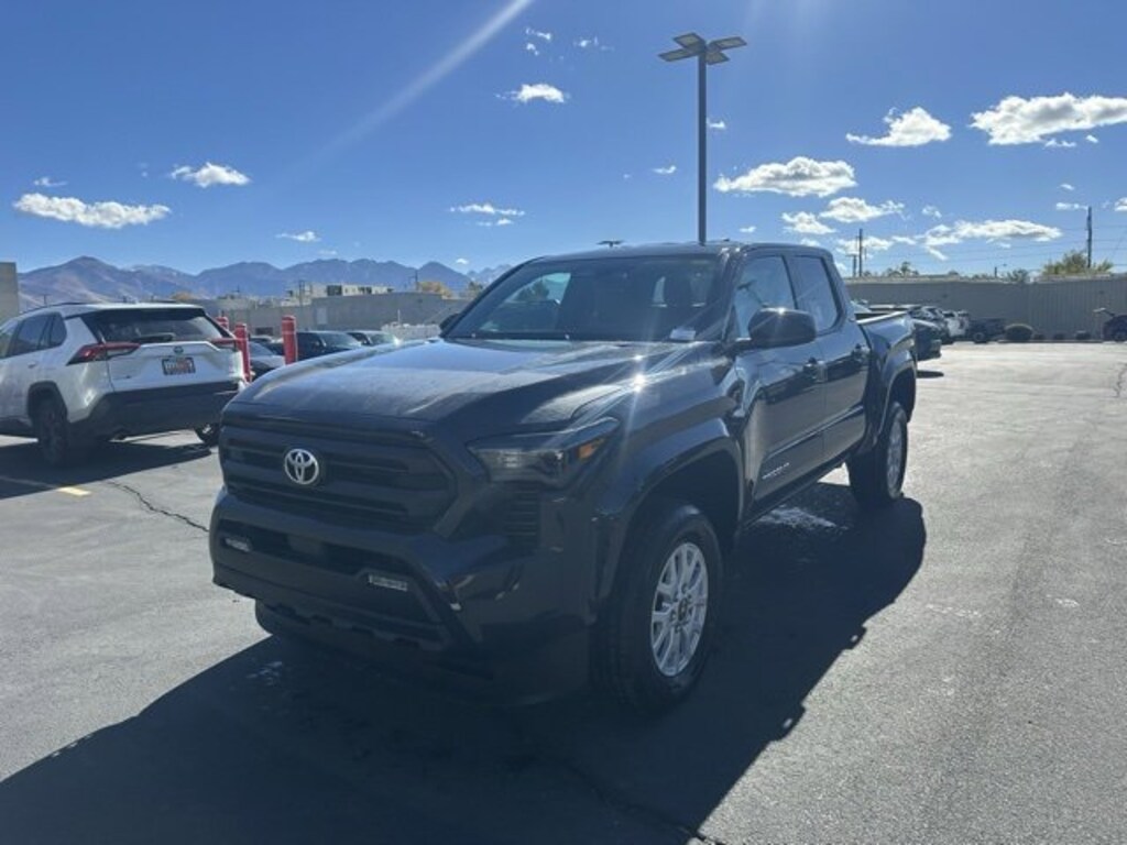 New 2025 Toyota Tacoma SR5 Truck Double Cab