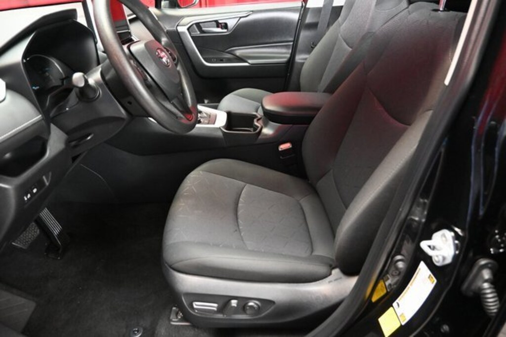 Certified 2025 Toyota RAV4 Hybrid XLE SUV