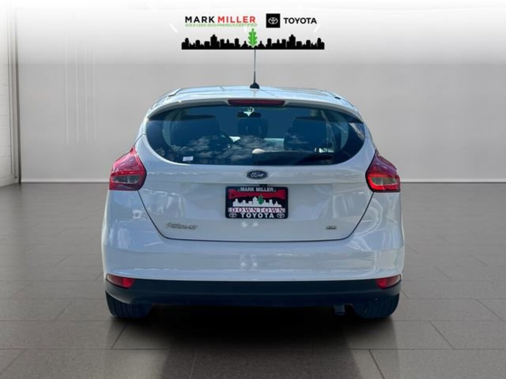 Used 2017 Ford Focus SE Hatchback