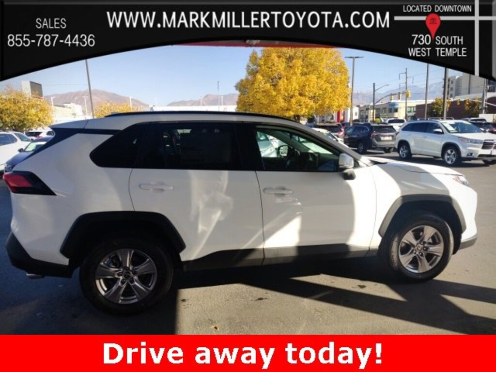 New 2025 Toyota RAV4 XLE SUV