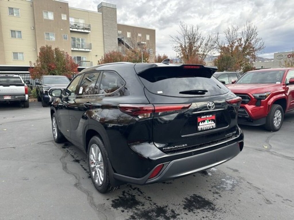 New 2026 Toyota Highlander Limited SUV