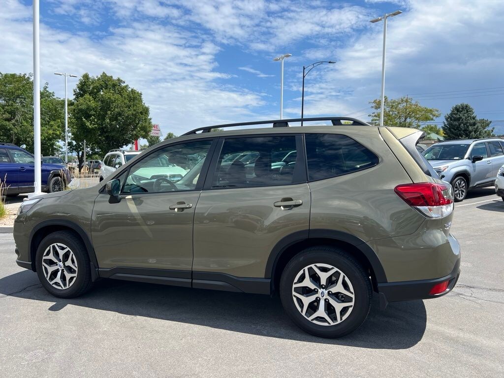 Used 2023 Subaru Forester Premium SUV