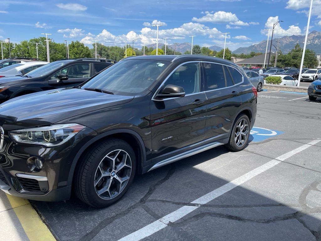2017 BMW X1 xDrive28i's photo