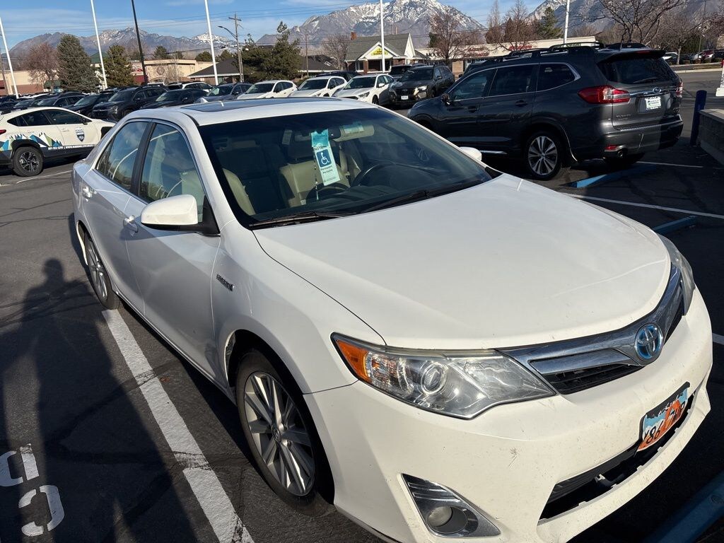 Used 2012 Toyota Camry Hybrid LE Sedan