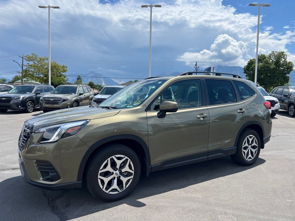 Used 2023 Subaru Forester Premium SUV
