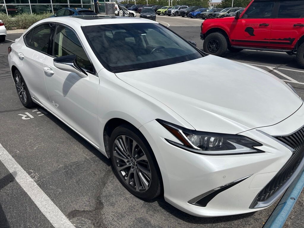 Used 2019 Lexus ES 300h Sedan