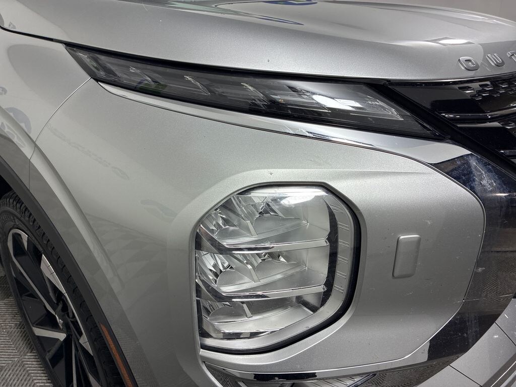 Used 2022 Mitsubishi Outlander SE SUV