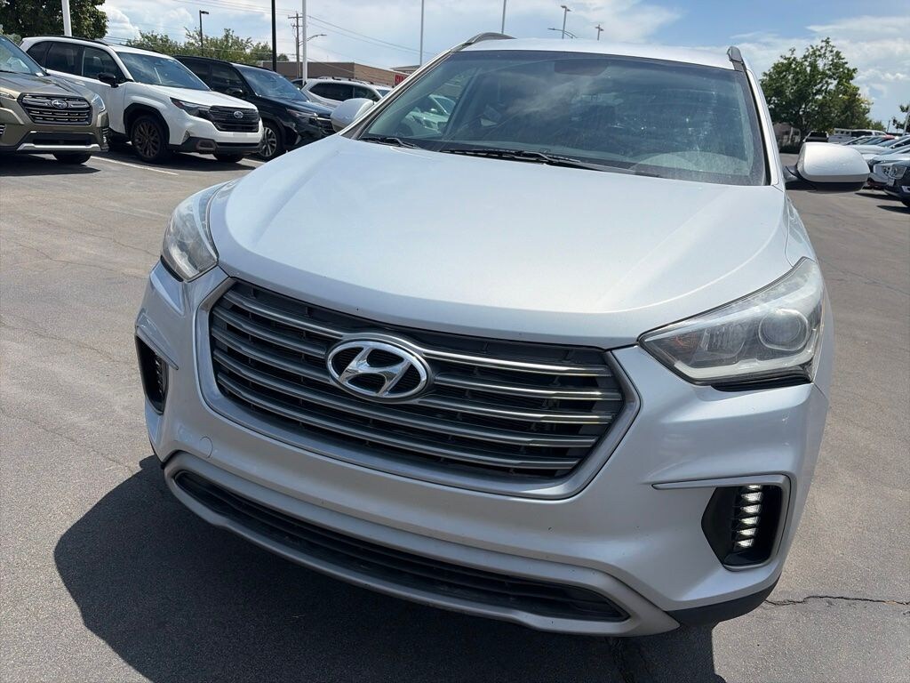 Used 2017 Hyundai Santa Fe SE SUV